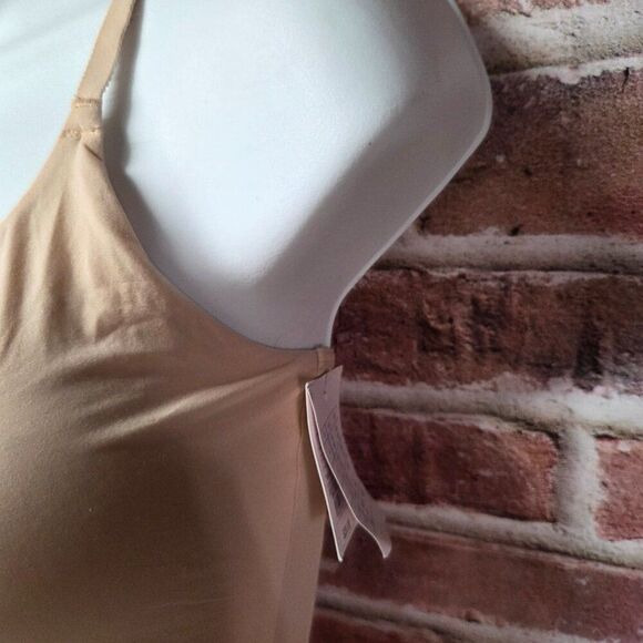 Auden Beige Sleeveless Cami Bodysuit – Women’s Medium Adjustable Stretch NEW - Picture 3 of 5